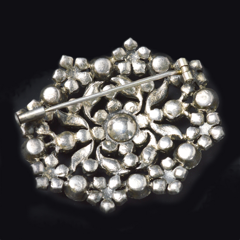 Victorian silver brooch with rhinestone floral motifs - Image 2